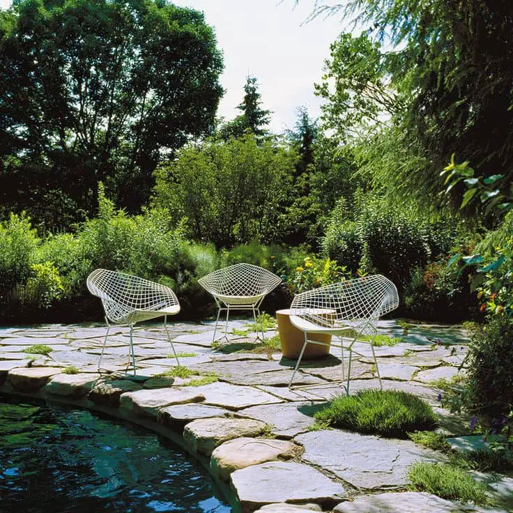 bertoia diamond chair- outdoor