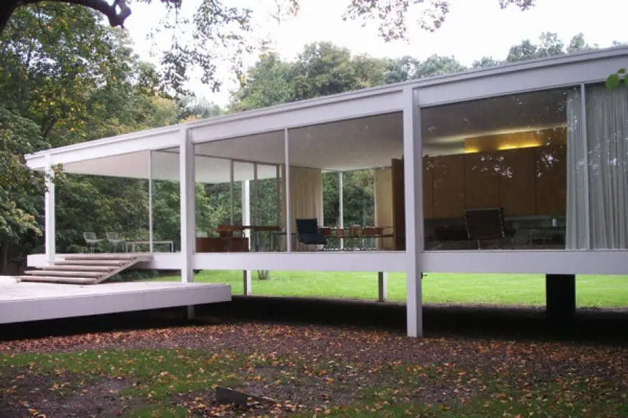 farnsworth house - mies van der rohe