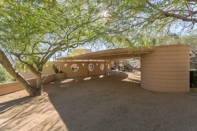 Frank Lloyd Wright Norman Lykes home arizona exterior porch