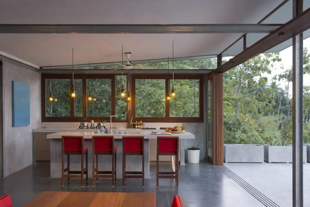 Naked House - Marc Gerritsen dining area