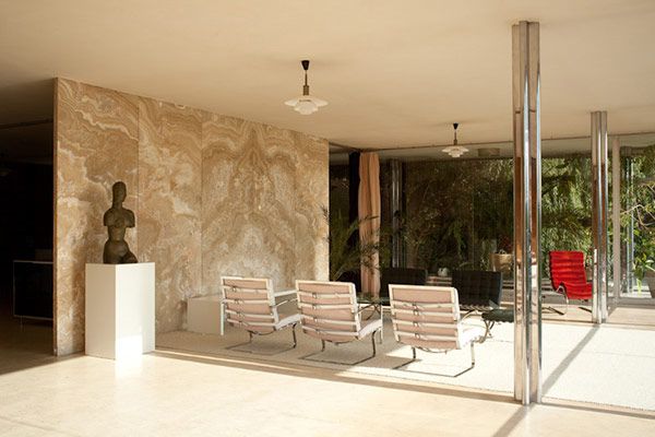 Villa Tugendhat Ludwig Mies van der Rohe outside daylight interior living room 